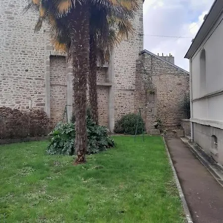 Le Pavillon Des Abrincates Holiday home *