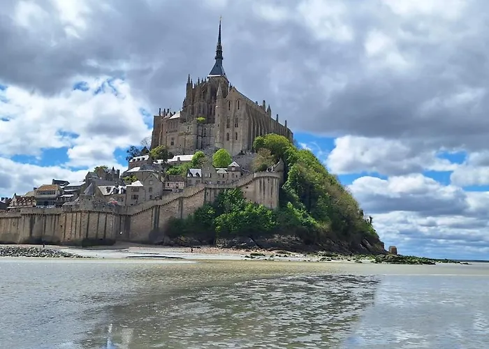 Le Pavillon Des Abrincates בית נופש אברנשה